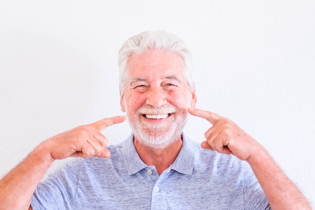 Composite Bonding vs. Veneers: Which One Is Right for You?