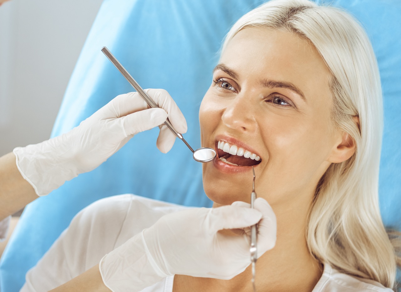 How to Get Free Dental Implants in the UK?